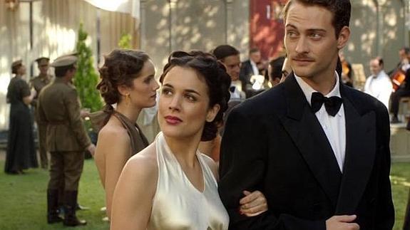 Adriana Ugarte y Peter Vives. 
