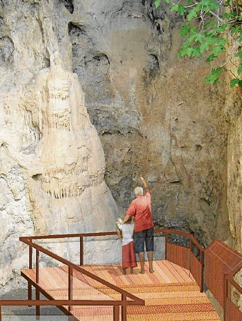 Figuración virtual del interior de la Cova del Parpalló con la pasarela flotante.