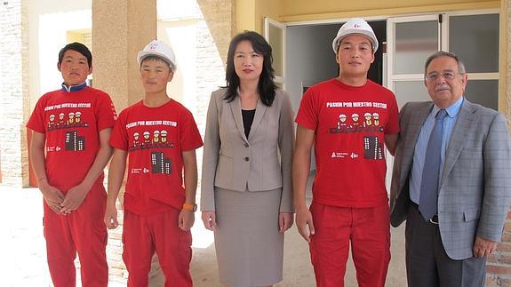 Jóvenes mongoles formados en las instalaciones de Fevec y la FLC. 