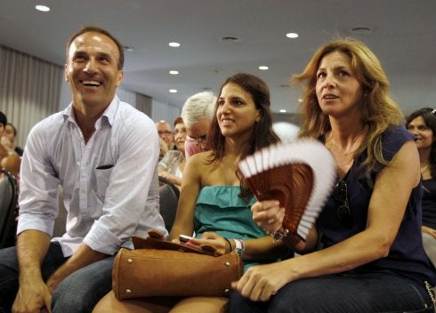 Fábregas tendrá un hermanito