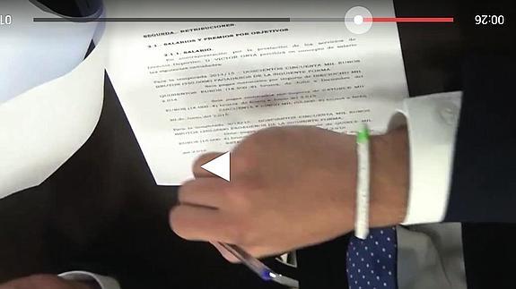 La captura del vídeo promocional publicada por un aficionado en un foto. 