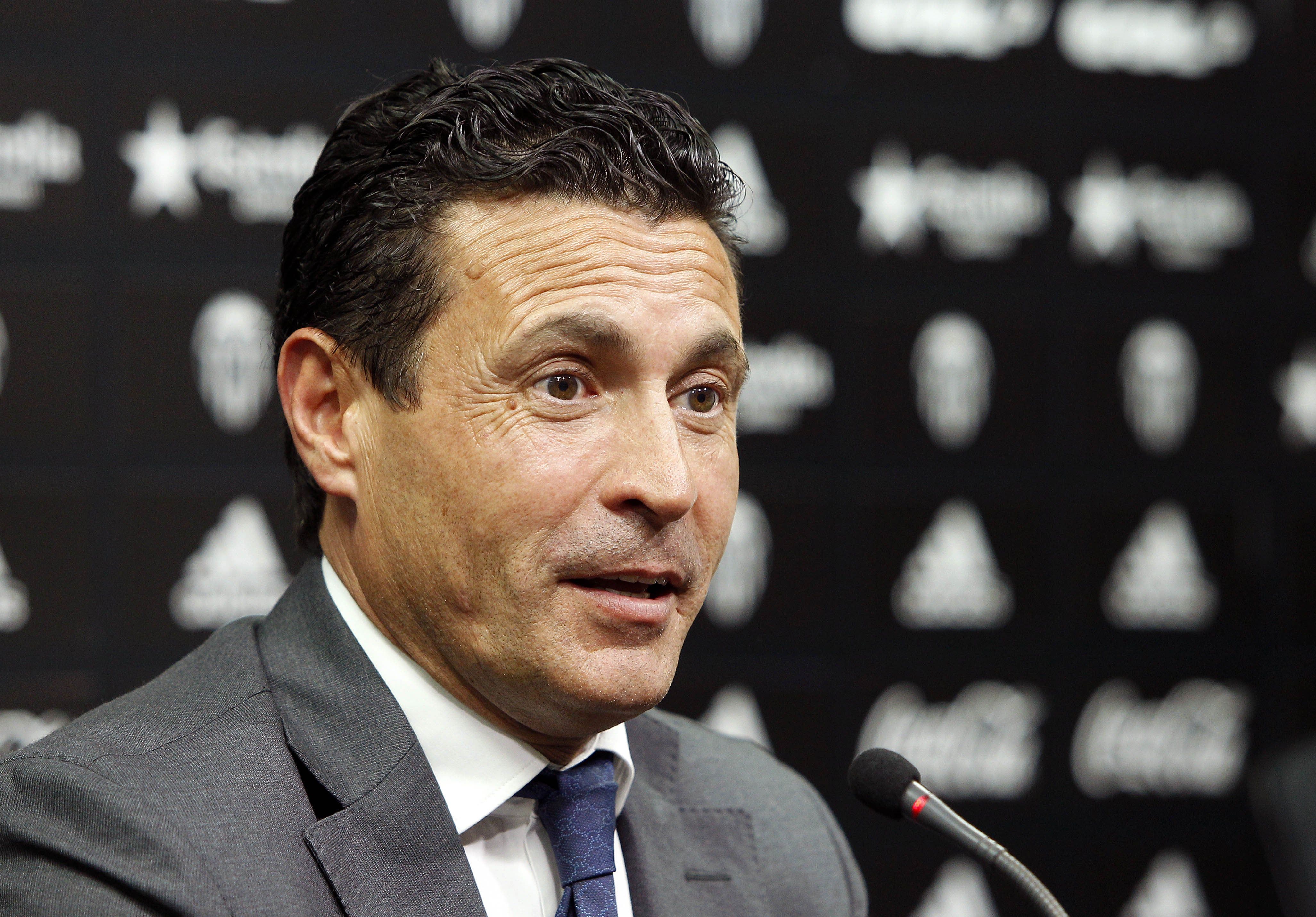 Salvo en la presentación de Rodrigo ayer.