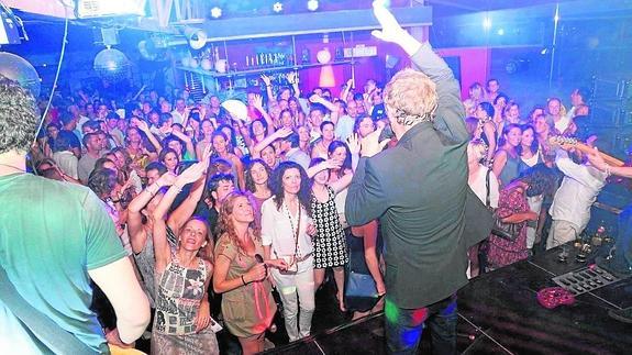 Más de 450 personas vibraron con el concierto de La Unión.