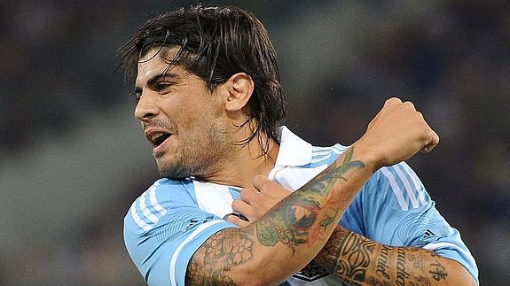 Banega se va al Sevilla por dos millones y evita  la presentación