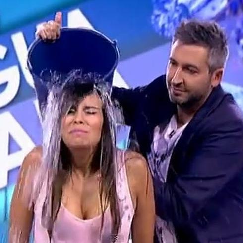 El 'Ice Bucket Challenge' de Cristina Pedroche