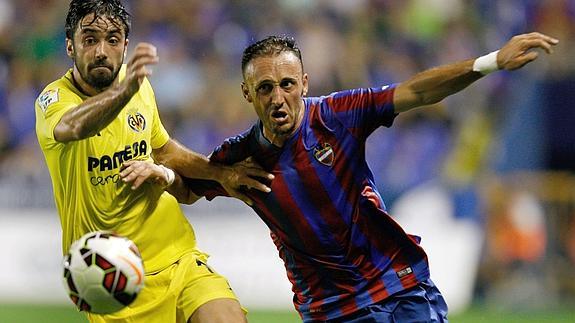 Jaume Costa y Xumetra, en el Levante-Villarreal de la primera jornada.