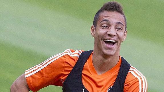 Rodrigo Moreno Machado, durante el entrenamiento de est viernes en Mestalla.