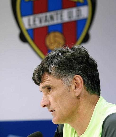 Mendilibar, en la rueda de prensa de este viernes.