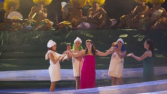 Representación de una ópera en el Palau.