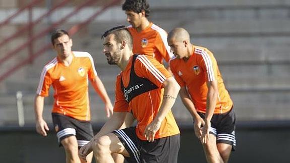 Negredo, en uno de sus primeros entrenamientos con todo el grupo.