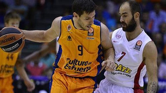 Van Rossom, ante Spanoulis.