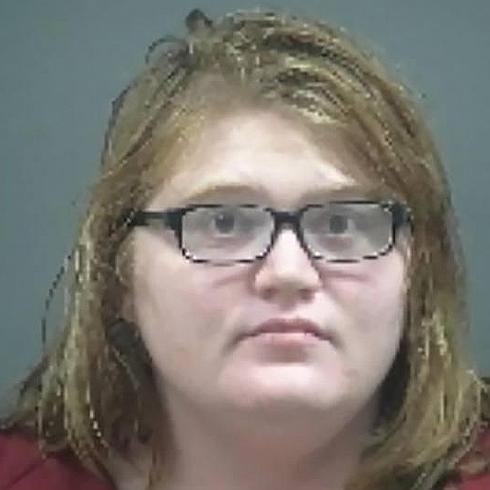 Jillian McCabe, detenida por lanzar a su hijo autista desde un puente.