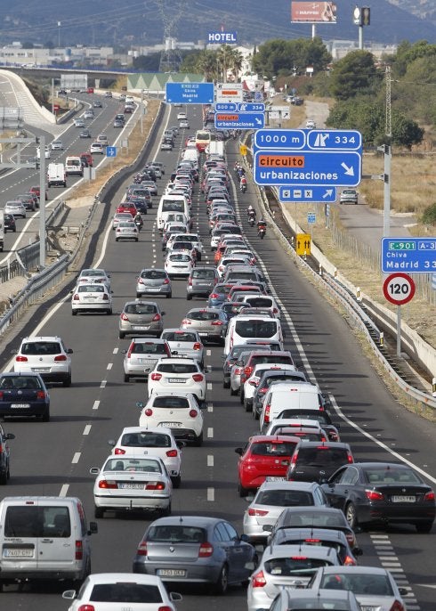 Retención en la A3 a la entrada del Circuit. :: jesús signes