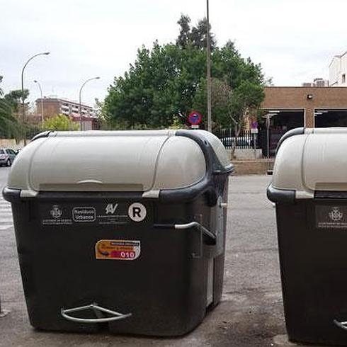 Valencia instala nuevos contenedores con doble sistema de apertura