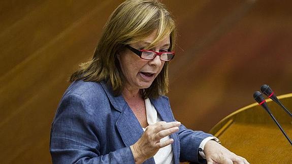 Marga Sanz se despide como portavoz de EU con aplausos de todos los grupos