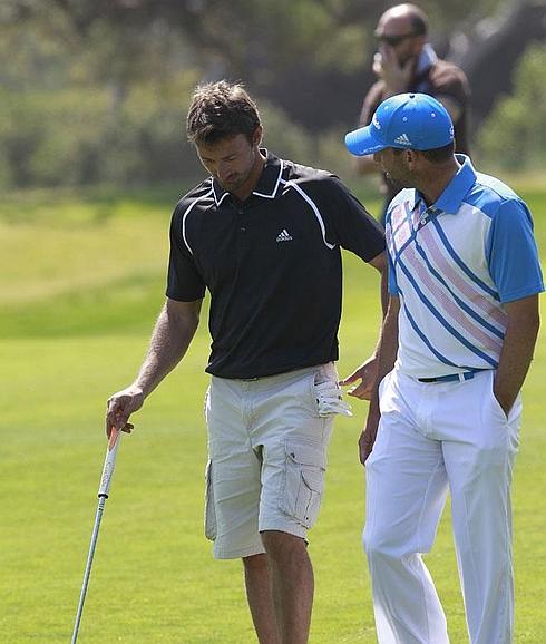 Juan Carlos Ferrero y Sergio García, juntos en el Open de España de golf disputado en Valencia.