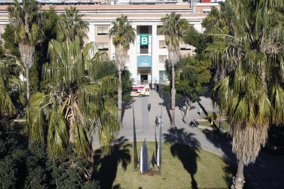 Patio central del Hospital General de Valencia. :: irene marsilla