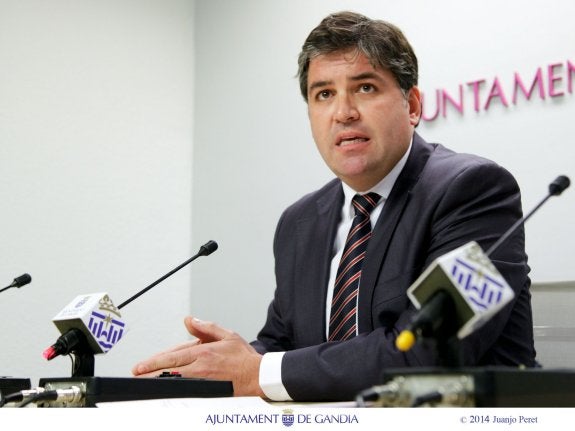 El concejal de Economía y Hacienda del Ayuntamiento de Gandia, Guillermo Barber. :: juanjo peret