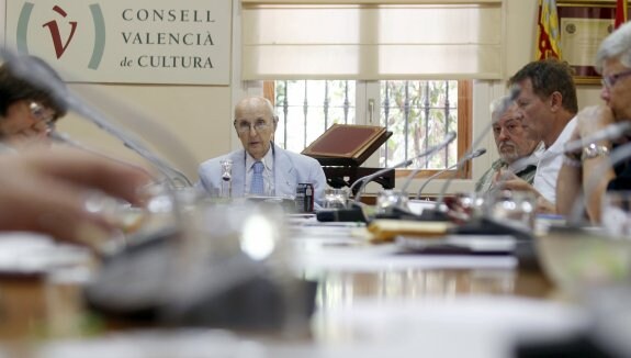 El presidente del Consell Valencia de Cultura, Santiago Grisolía. :: irene marsilla