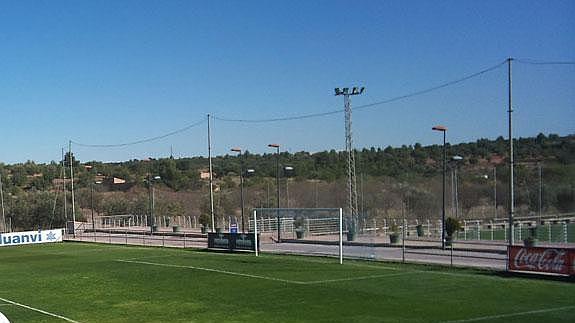 Uno de los campos de la Ciudad Deportiva de Buñol.