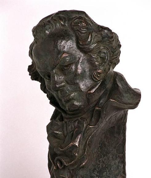 Estatuilla de los Premios Goya  del cine español.