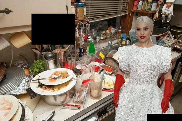 Lady Gaga ha sido sin duda el foco central de las burlas de la gala de los Oscar de este año.