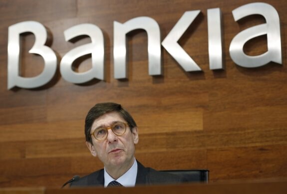 José Ignacio Goirigolzarri, presidente de Bankia, durante la presentación de resultados ayer en Madrid. :: AFP PHOTO / PIERRE-PHILIPPE MARCOU