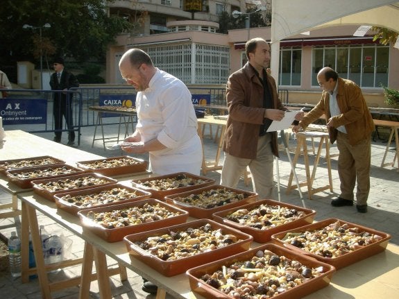 Bandejas de embutidos en la Feria Gastronómica de la Vall d'Albaida.:: a.calvo