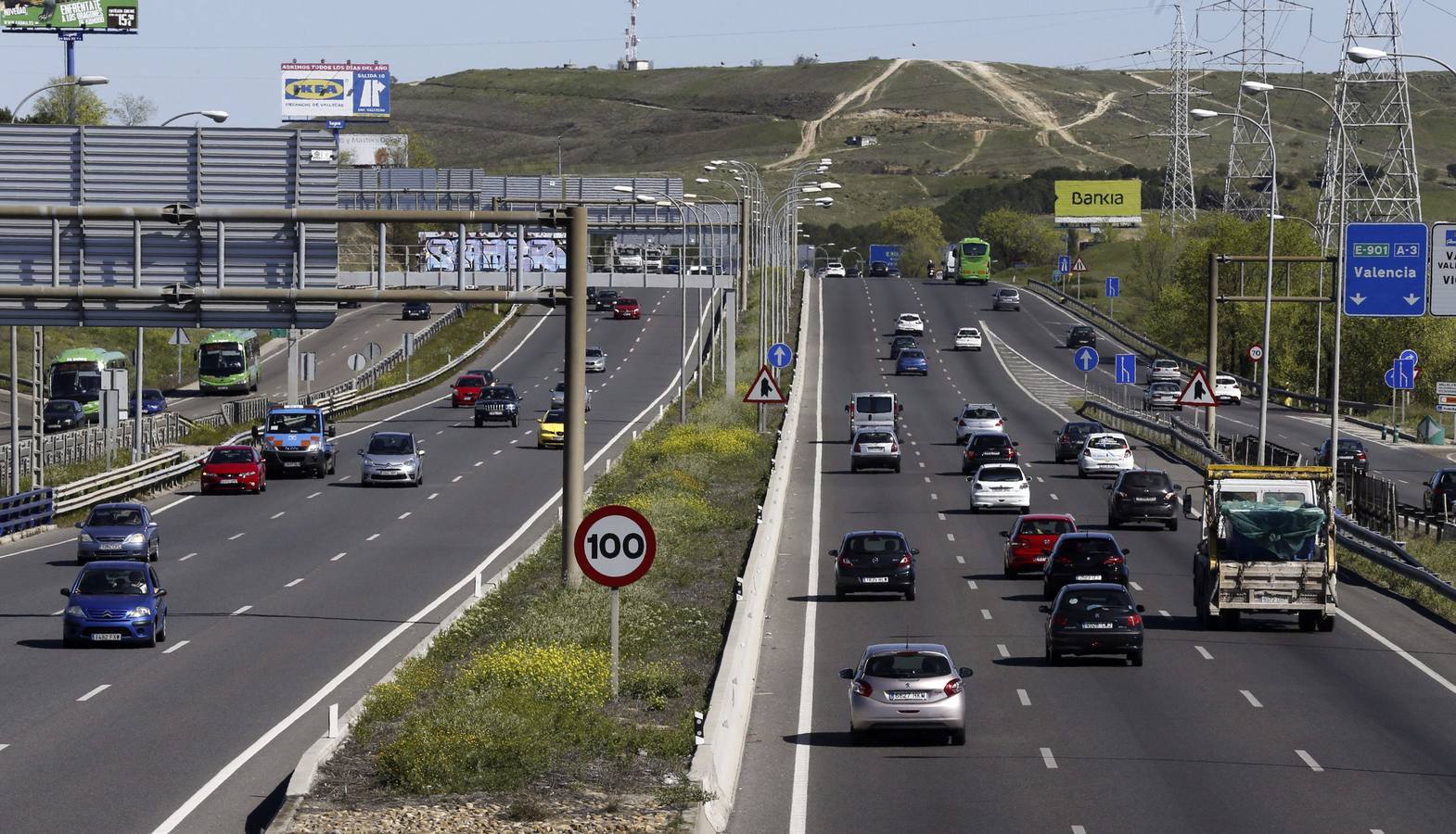 Estado de la circulación en la A-3, carretera de Valencia, a primera hora de la tarde.