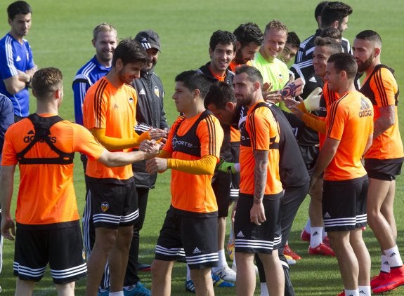 Nuno tiene tiempo para afinar a Enzo y recuperar a Piatti