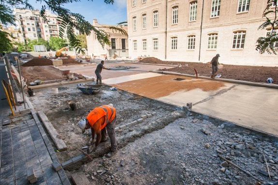 Obras del jardín, en una imagen reciente. :: jesús montañana