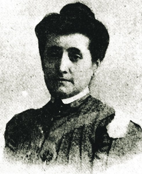 CONCEPCIÓN ALEIXANDRE  Fue la primera mujer en licenciarse en Valencia (1889), tras matricularse en 1883. 