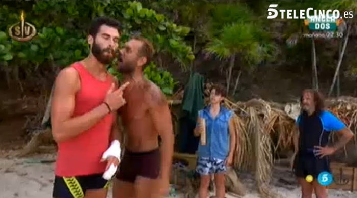 Nacho Vidal y Rubén discuten por la comida en 'Supervivientes'.