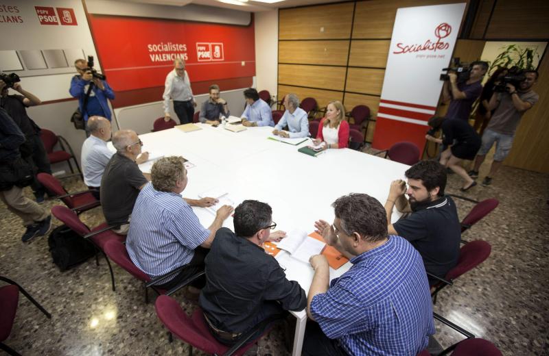 Reunión entre el PSPV y Compromís esta mañana.