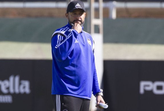 Nuno, durante un entrenamiento en Paterna. 