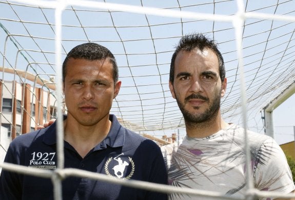 Roberto Amarilla y Paco, dos bastiones del Huracán. :: irene marsilla