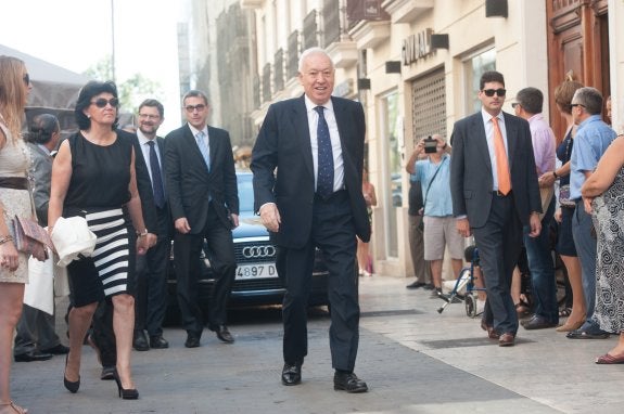 El ministro Margallo, ayer a su llegada. :: tx. rodríguez