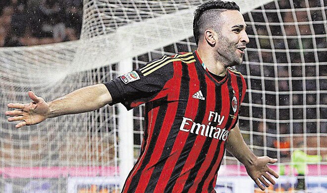Rami celebra un gol con el Milan.