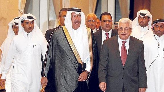 Hamad bin Jassim, con su comitiva.