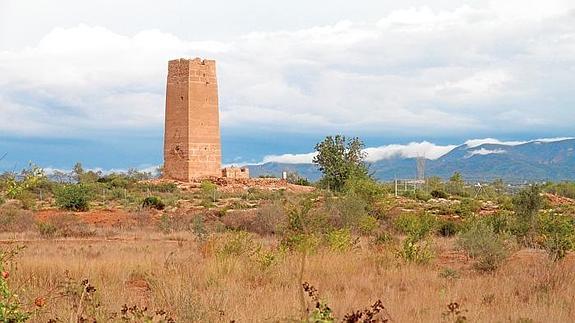 La torre Bofilla es uno de los edificios más antiguos de la Comunitat que sigue en pie.