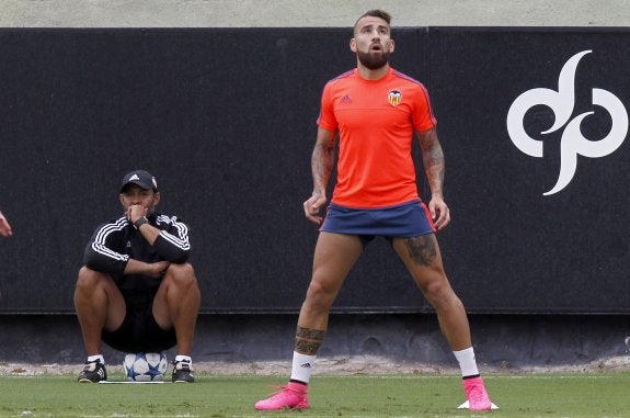 Otamendi, al City por 40 millones más Mangala