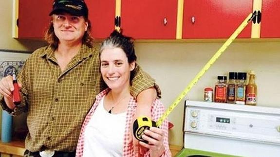 Una pareja recrea en su casa la cocina de Los Simpson