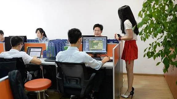 Una de las 'Cheerleaders de programación' en una empresa de China.