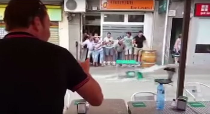 Una tromba de agua que lo arrasa todo