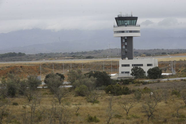 Torre de control del aeropuerto de Castellón.