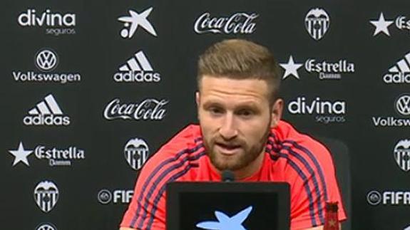 Mustafi evita hablar sobre su futuro: «No es tiempo para pensar en cosas personales»
