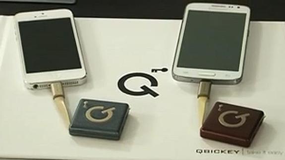 Ingenieros valencianos crean el cargador de móvil más pequeño del mercado