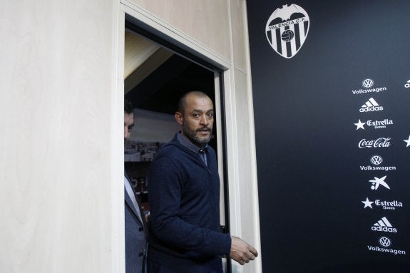 Nuno: «Hubo momentos en que Mestalla  no apoyó  al equipo»