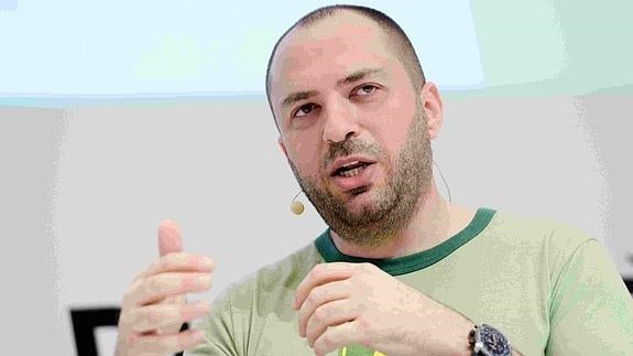 El confundador de WhatsApp, Jan Koum, durante su intervención en Múnich este lunes.