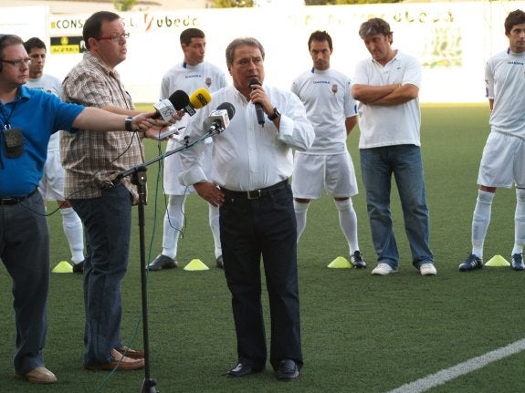 Rus, durante la presentación del Olímpic de Xàtiva en 2008. :: ángel Font